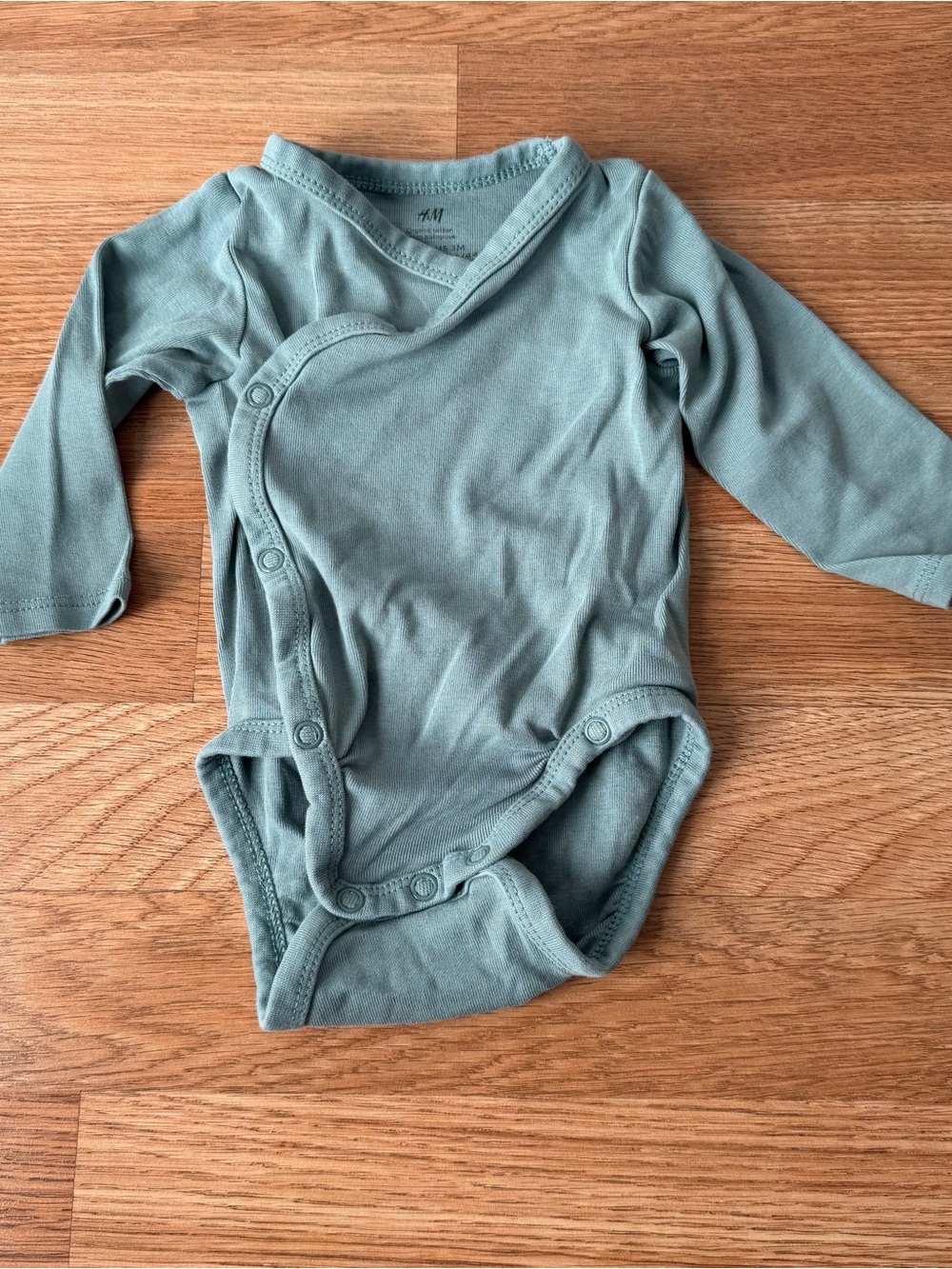 H&M 3 Month Green Bodysuit